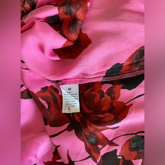 Vici Pink Mini Dress with Flared Sleeves and Tie Waist - Picture 5 of 6